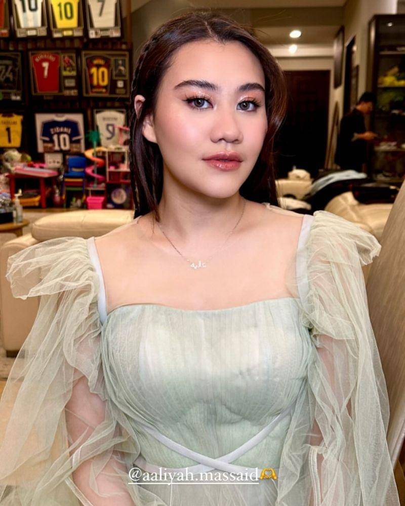 Instagram.com/oktrinazzahra